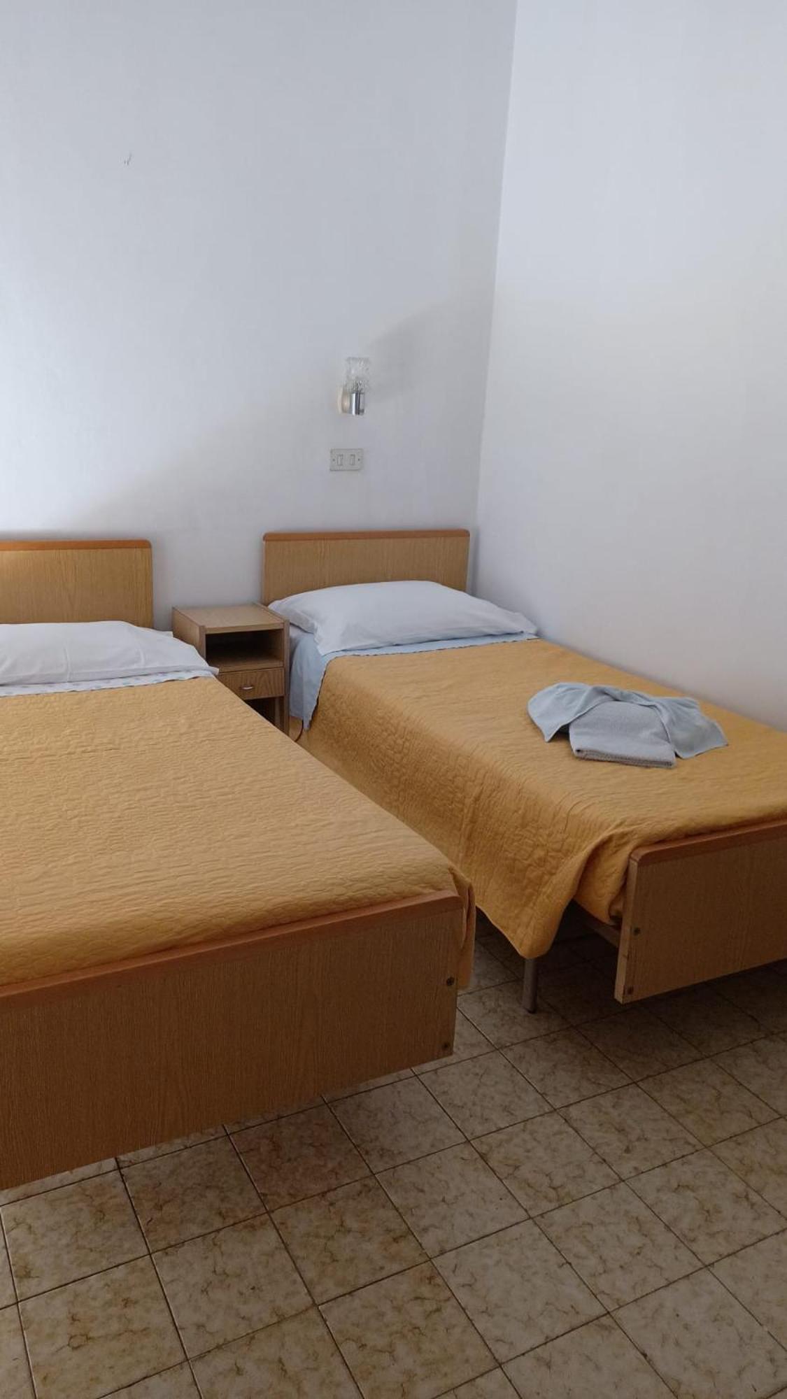 Hotel Villa Del Prato Cucina Romagnola E Possibilita Pacchetto Spiaggia Bellariva Di Rimini Kültér fotó