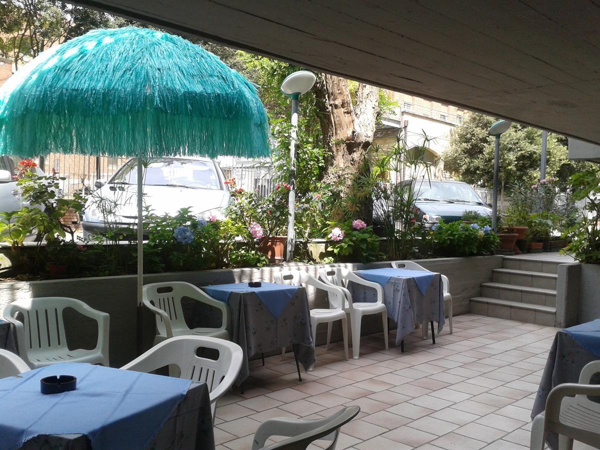 Hotel Villa Del Prato Cucina Romagnola E Possibilita Pacchetto Spiaggia Bellariva Di Rimini Kültér fotó