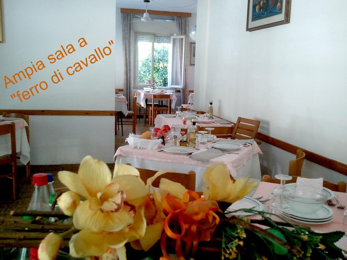 Hotel Villa Del Prato Cucina Romagnola E Possibilita Pacchetto Spiaggia Bellariva Di Rimini Kültér fotó